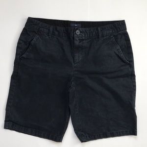 2/$10 Gap Women’s Navy Khaki Shorts Size 4